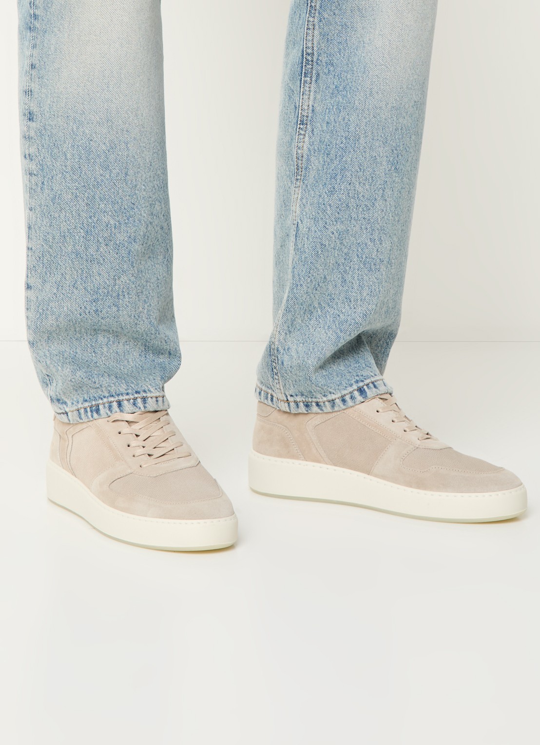 Nubikk Jiro Luca sneaker van suède - voorkant 2 donkerbeige
