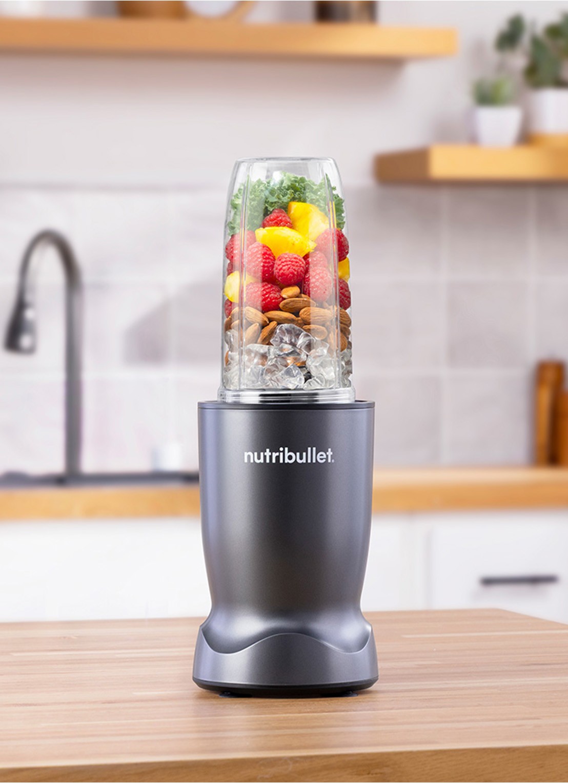 Nutribullet Turbo blender 0,9 liter - achterkant metallic