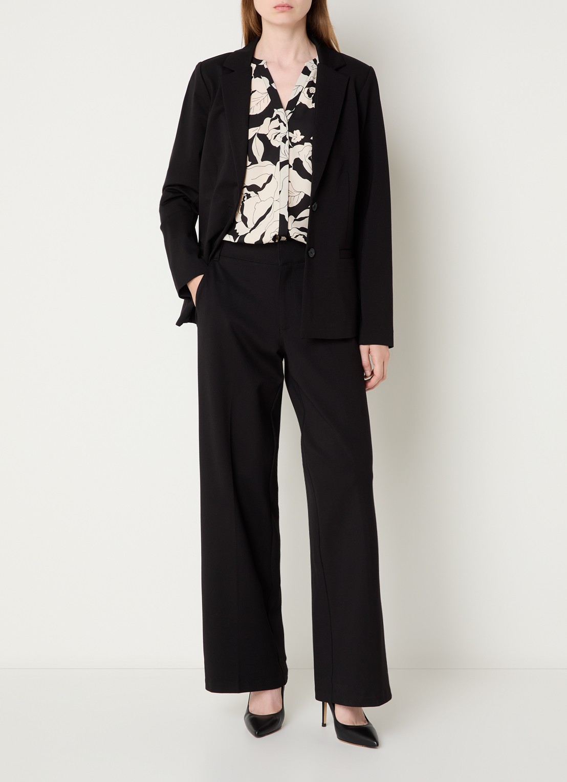 NYDJ Classic blazer met paspelzakken - voorkant 4 zwart