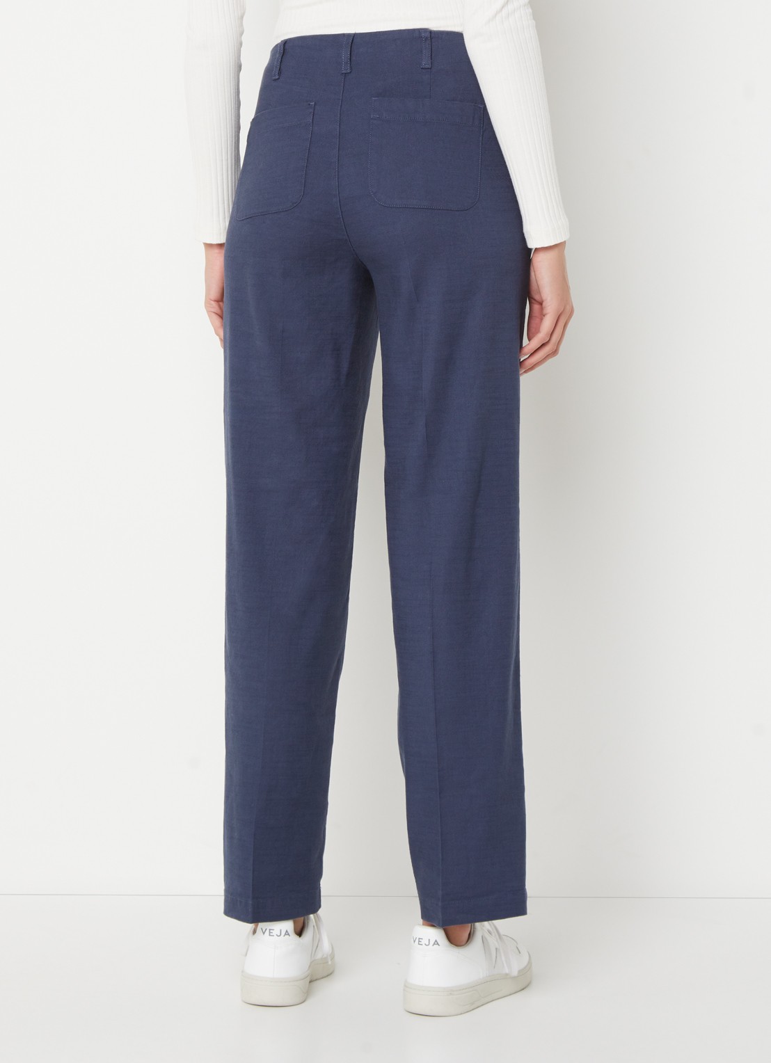 NYDJ Marilyn high waist straight fit broek in linnenblend met steekzakken - achterkant donkerblauw