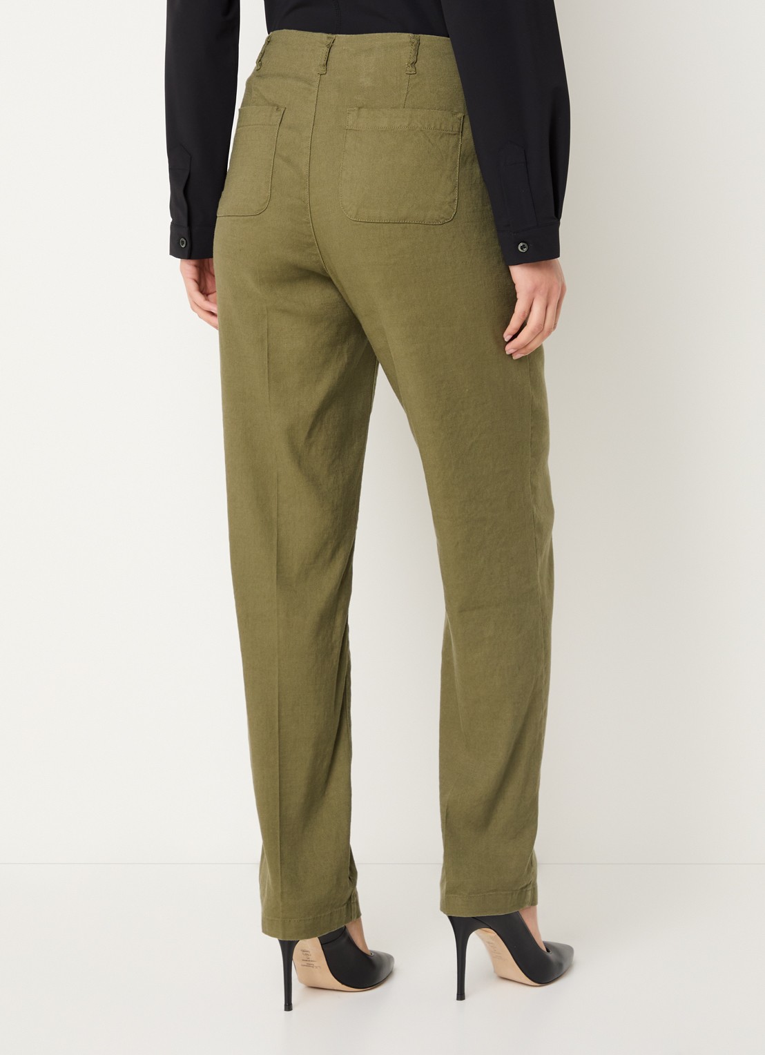 NYDJ Marilyn high waist straight fit broek in linnenblend met steekzakken - achterkant legergroen