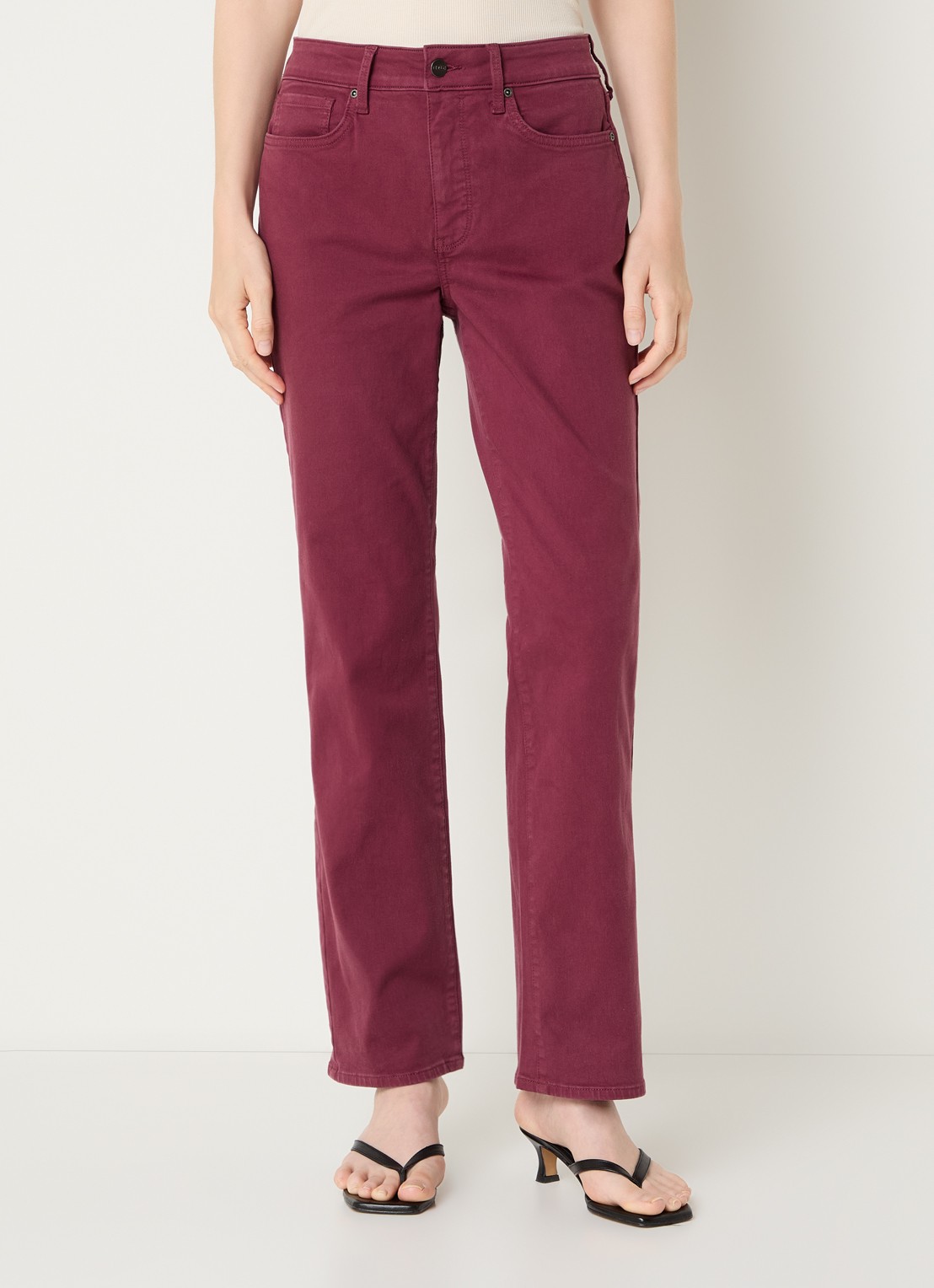 NYDJ Marilyn high waist straight leg jeans met steekzakken - detail bordeauxrood