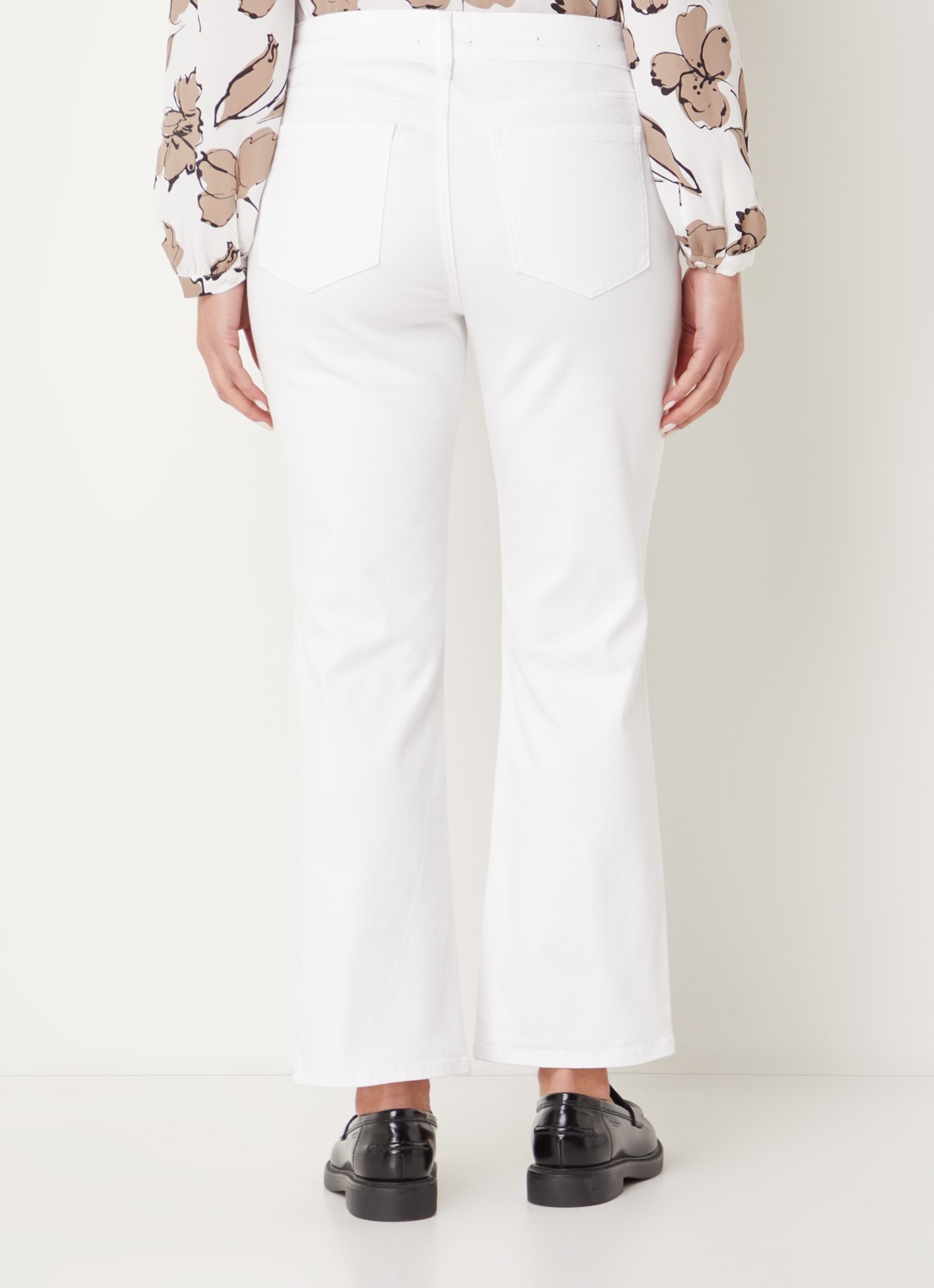 NYDJ Marilyn mid waist straight leg cropped jeans met gekleurde wassing - achterkant wit