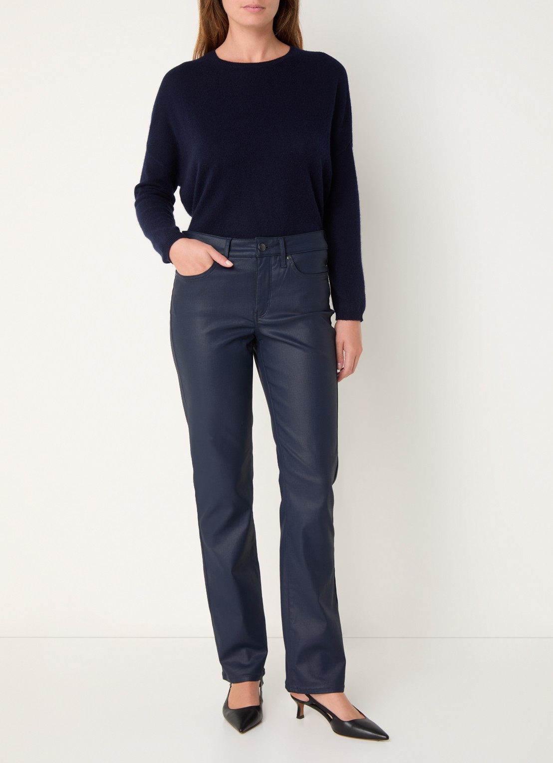 NYDJ Marilyn mid waist straight leg jeans met gekleurde wassing - voorkant 5 donkerblauw