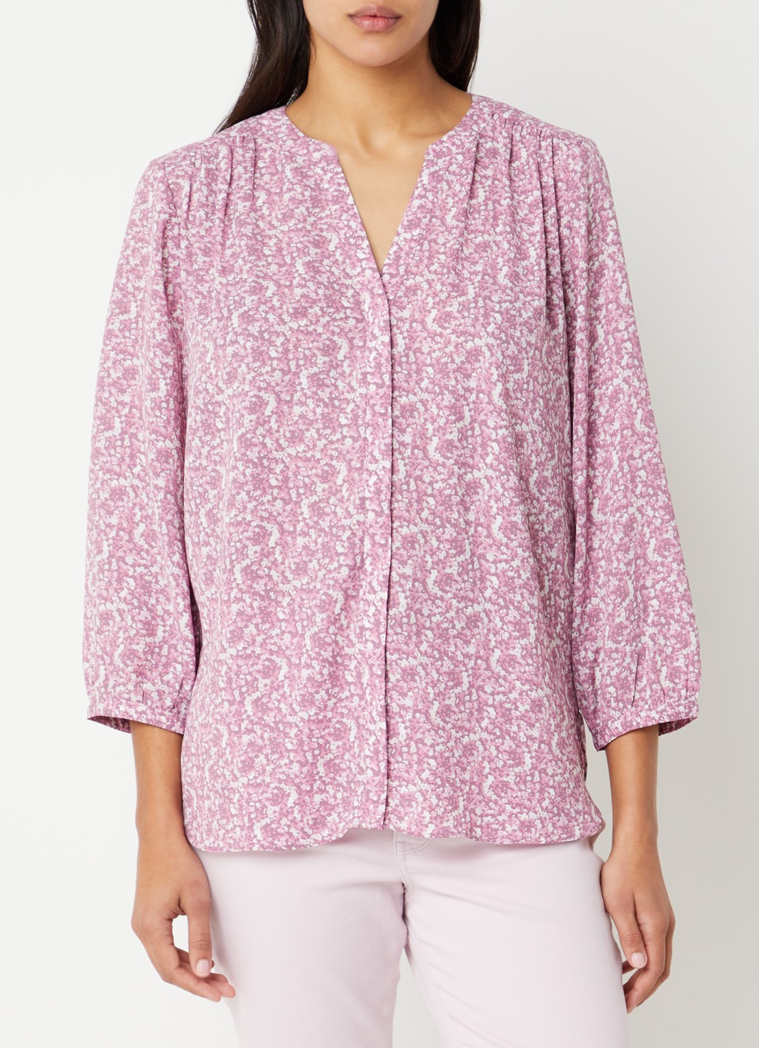 NYDJ Pintuck blouse met V-hals en print - detail 3 oudroze
