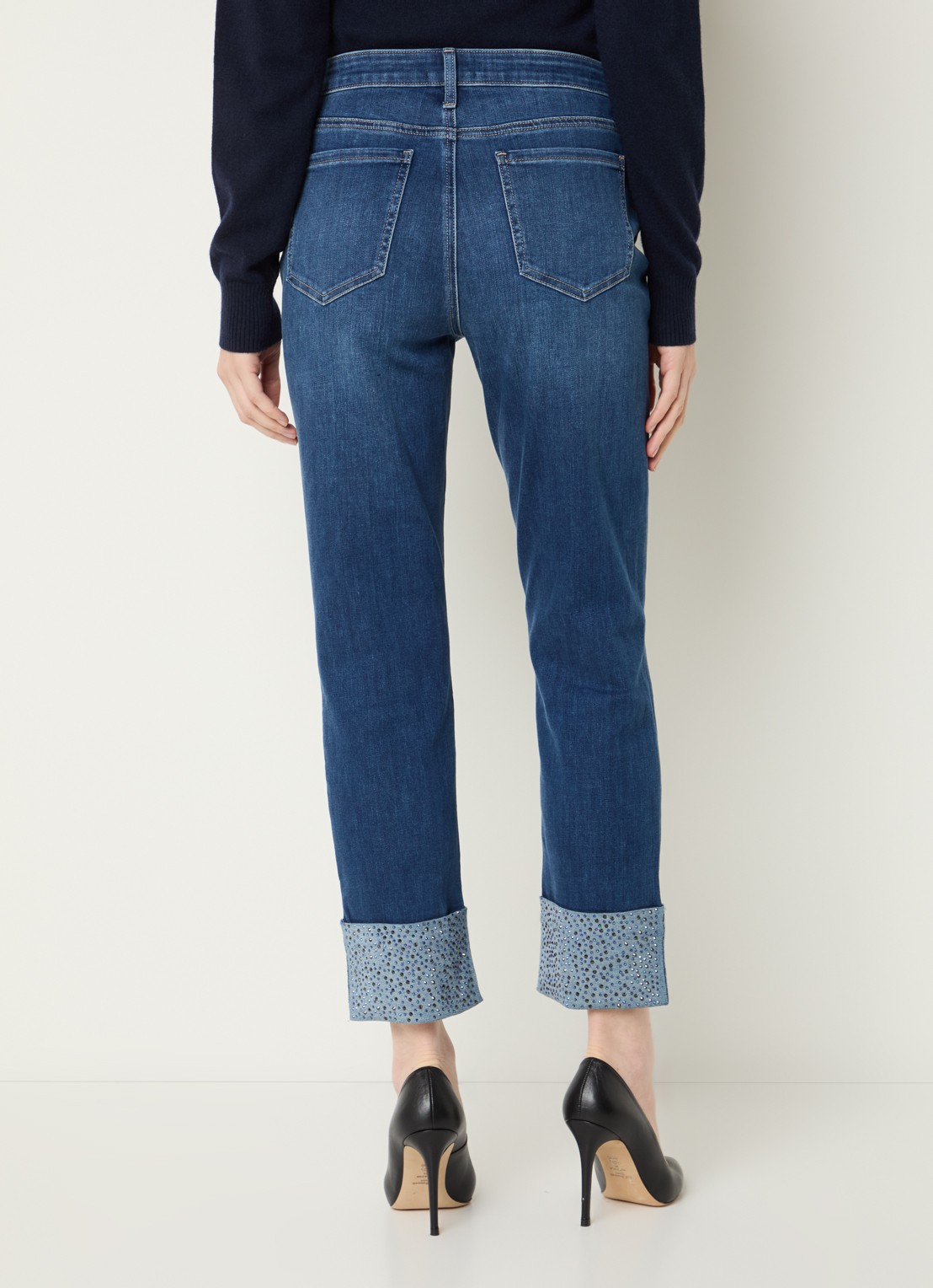 NYDJ Sheri mid waist slim fit jeans met strass - achterkant 3 indigo