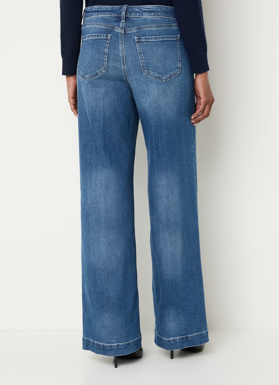 NYDJ Teresa high waist wide leg jeans met steekzakken - achterkant blauw