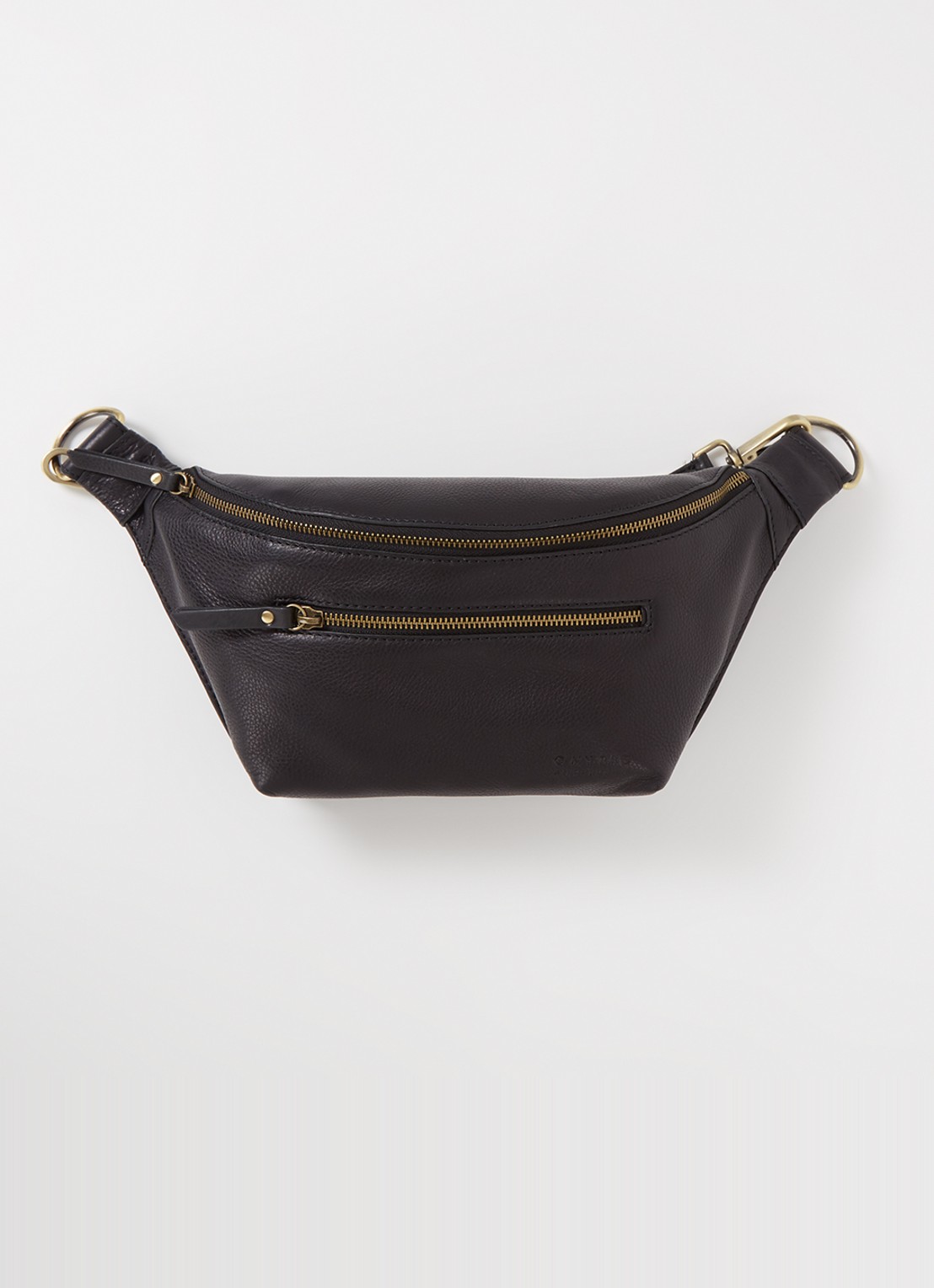 O My Bag Drew Medium heuptas van leer met afneembare schouderriem - voorkant zwart