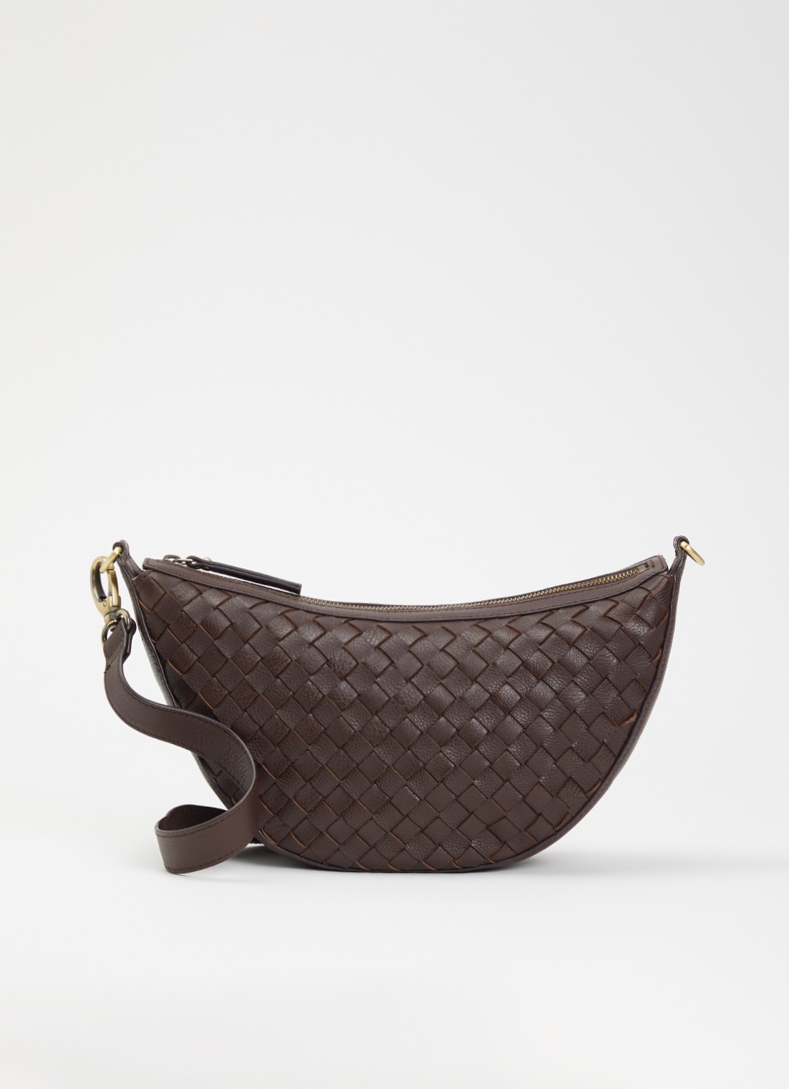 O My Bag Leo schoudertas van leer met verstelbare schouderband  - voorkant 4 chocoladebruin