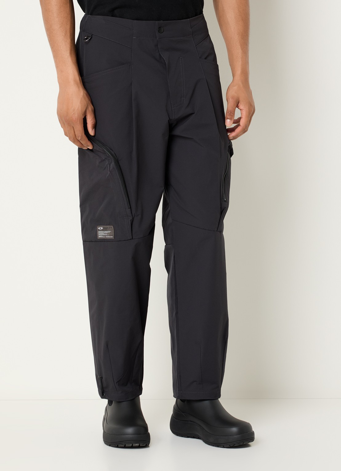 Oakley FGL straight fit cargobroek met klepzakken - detail zwart