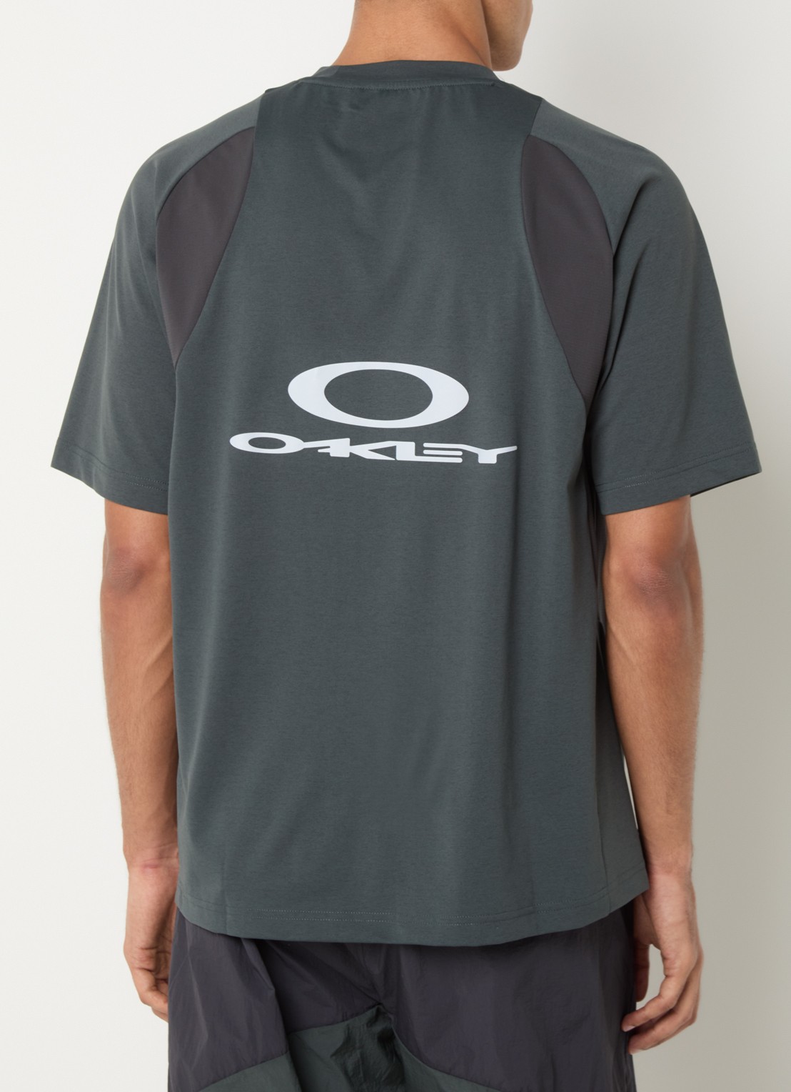 Oakley Icon T-shirt met ronde hals - detail 4 bronsgroen