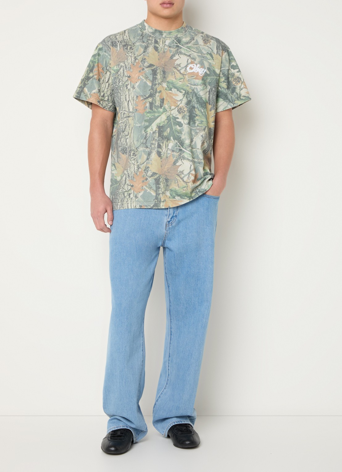 Obey Airbrushed Rose T-shirt met logo- en backprint - voorkant 3 blauw