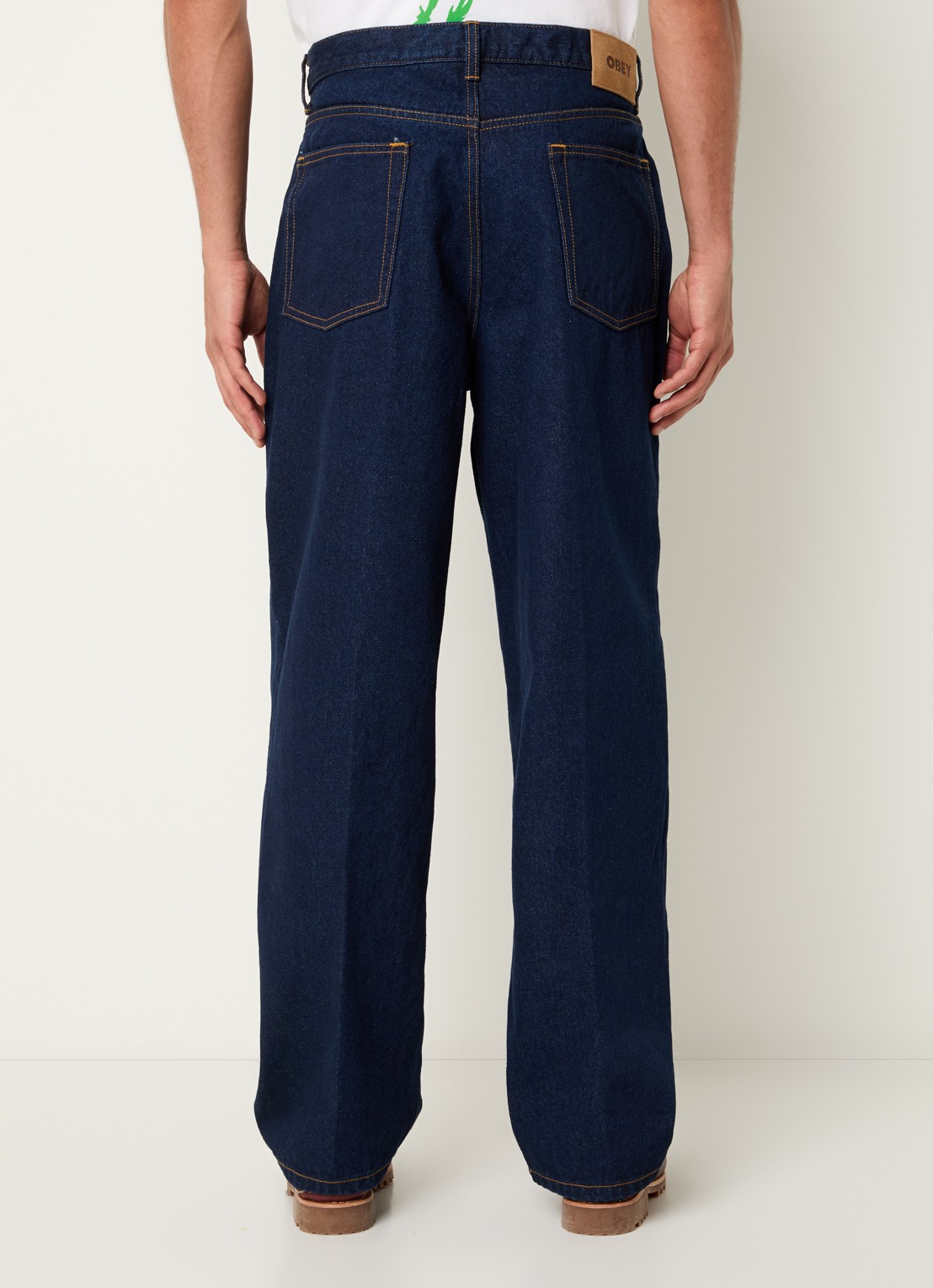 Obey Classic loose fit jeans met steekzakken - achterkant indigo