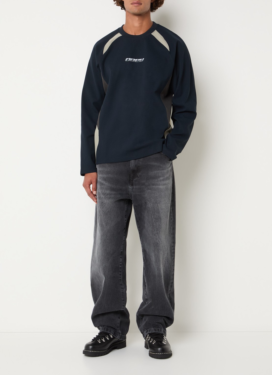 Obey Delta longsleeve met logo- en backprint - voorkant 2 zwart