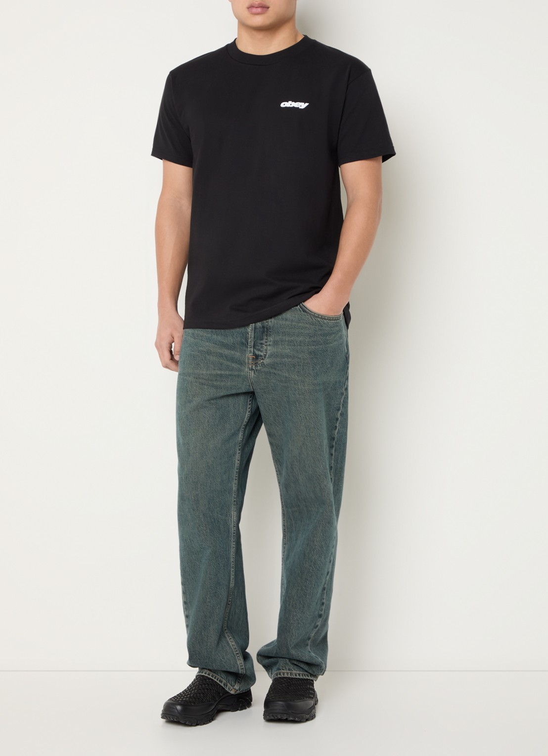 Obey Dice T-shirt met logo- en backprint - voorkant 2 zwart