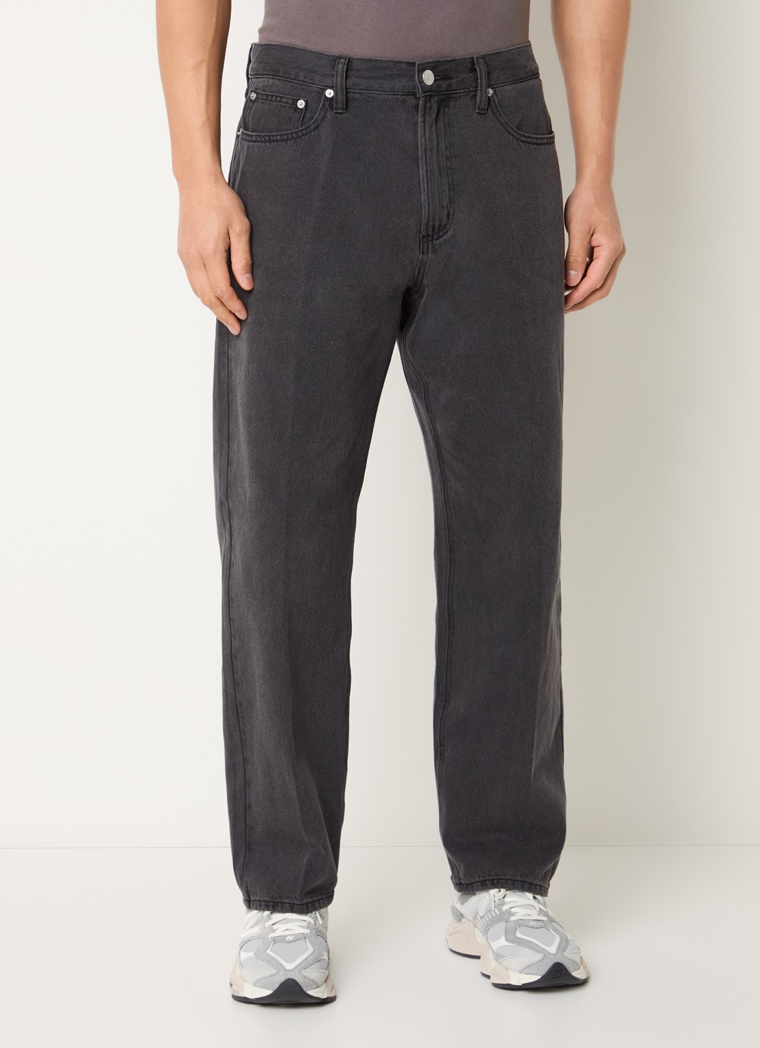 Obey Emerson straight leg jeans met gekleurde wassing - detail antraciet