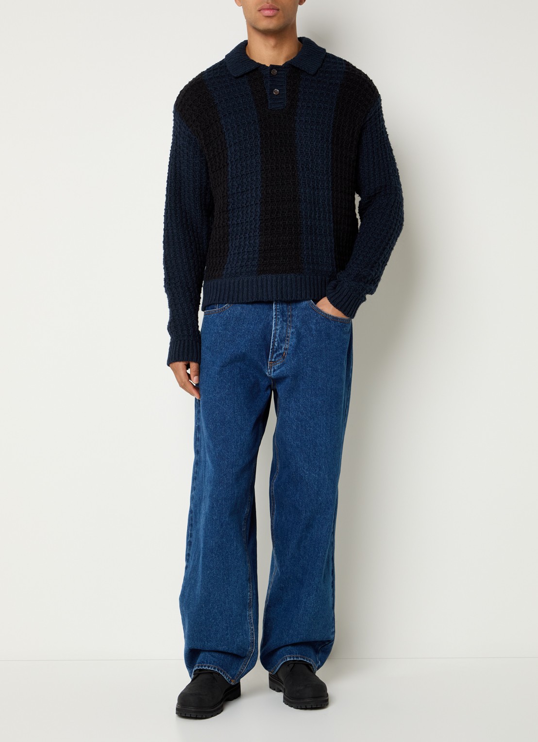 Obey Grofgebreide trui met polokraag - voorkant 3 donkerblauw