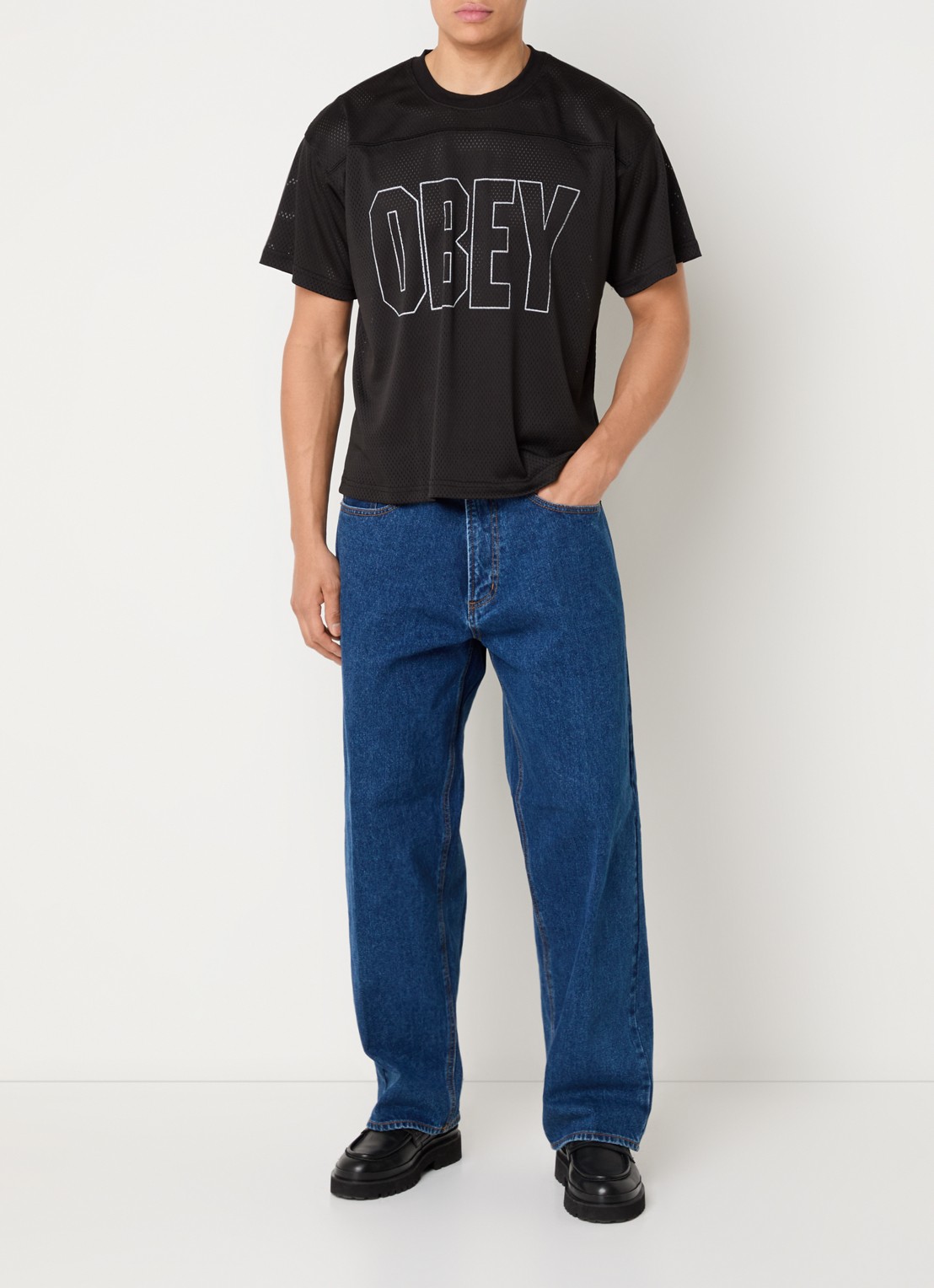 Obey Johnson Practice T-shirt van mesh met logoprint - voorkant 5 zwart