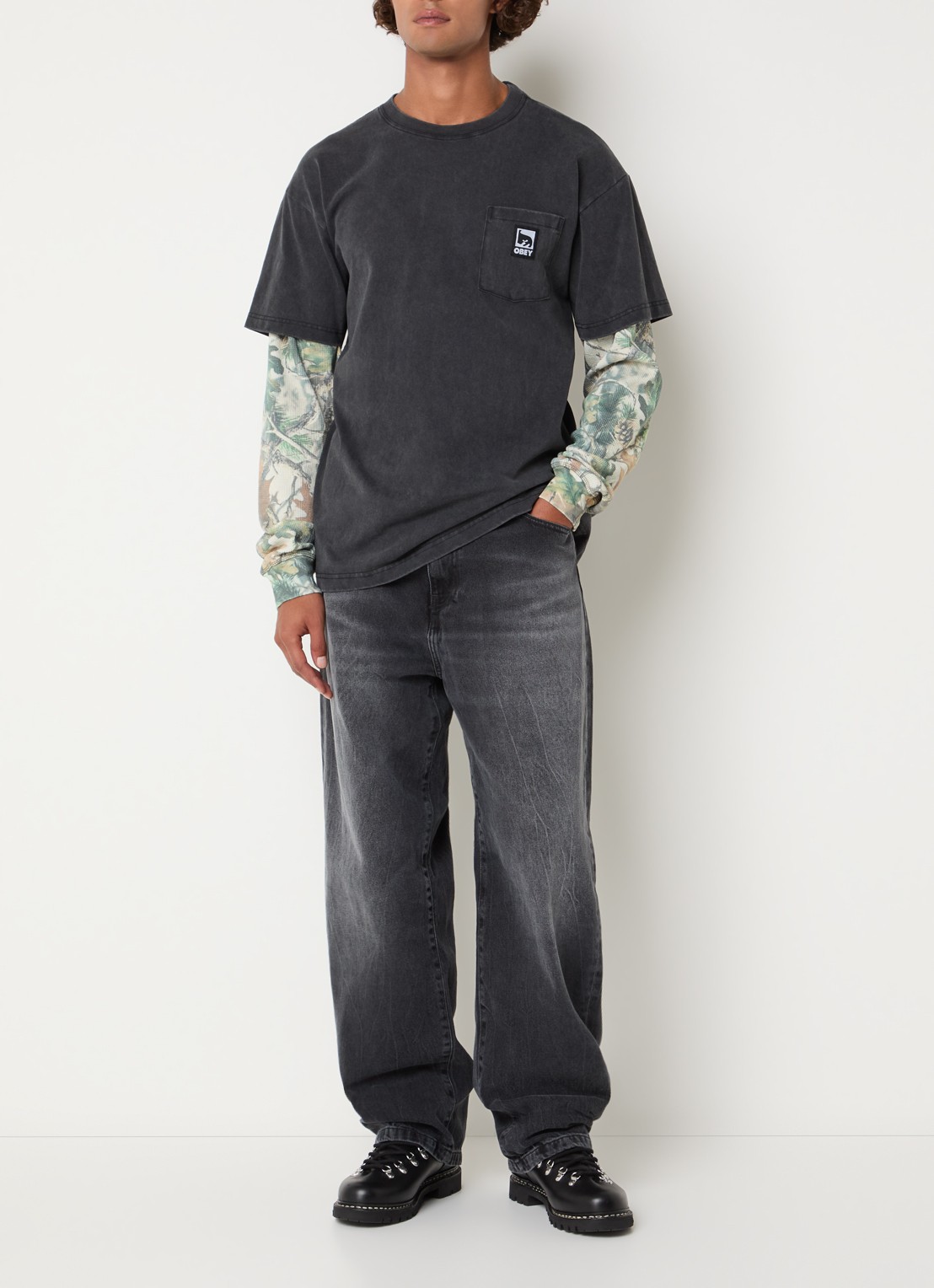 Obey Post longsleeve met camouflageprint - voorkant 3 zwart