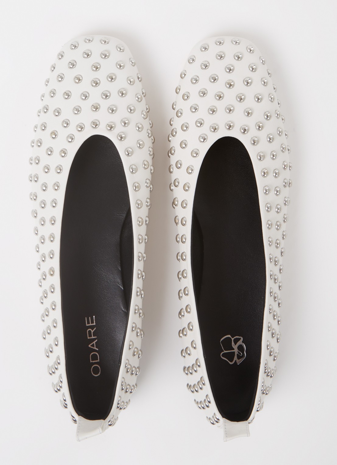 Odare Alba ballerina van leer met studs - detail 2 gebroken wit