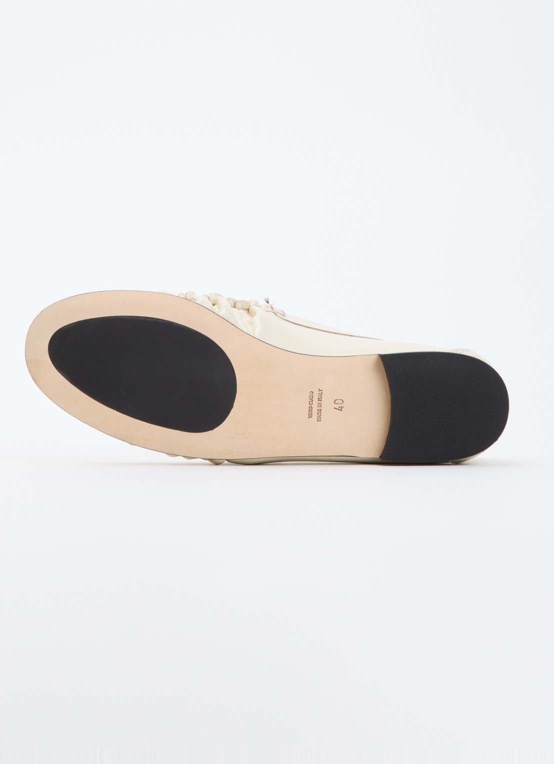 Odare Elena loafer van leer met lakfinish - detail 6 gebroken wit