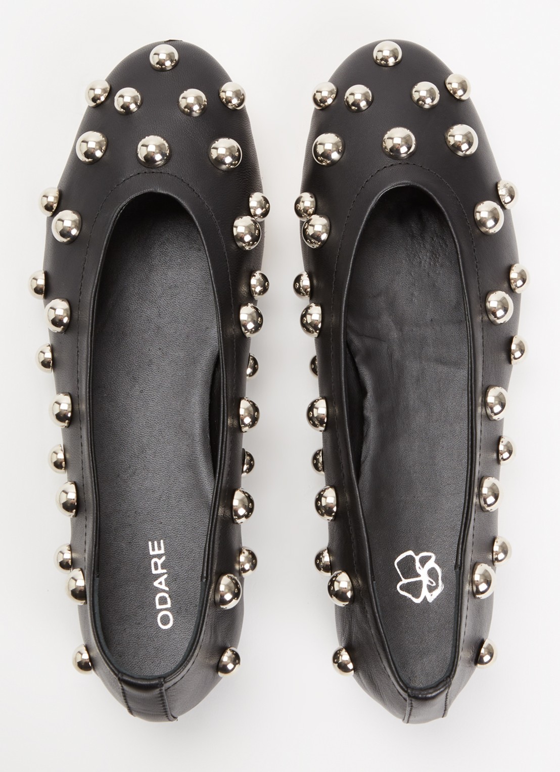 Odare Penna ballerina van leer met studs - detail 2 zwart