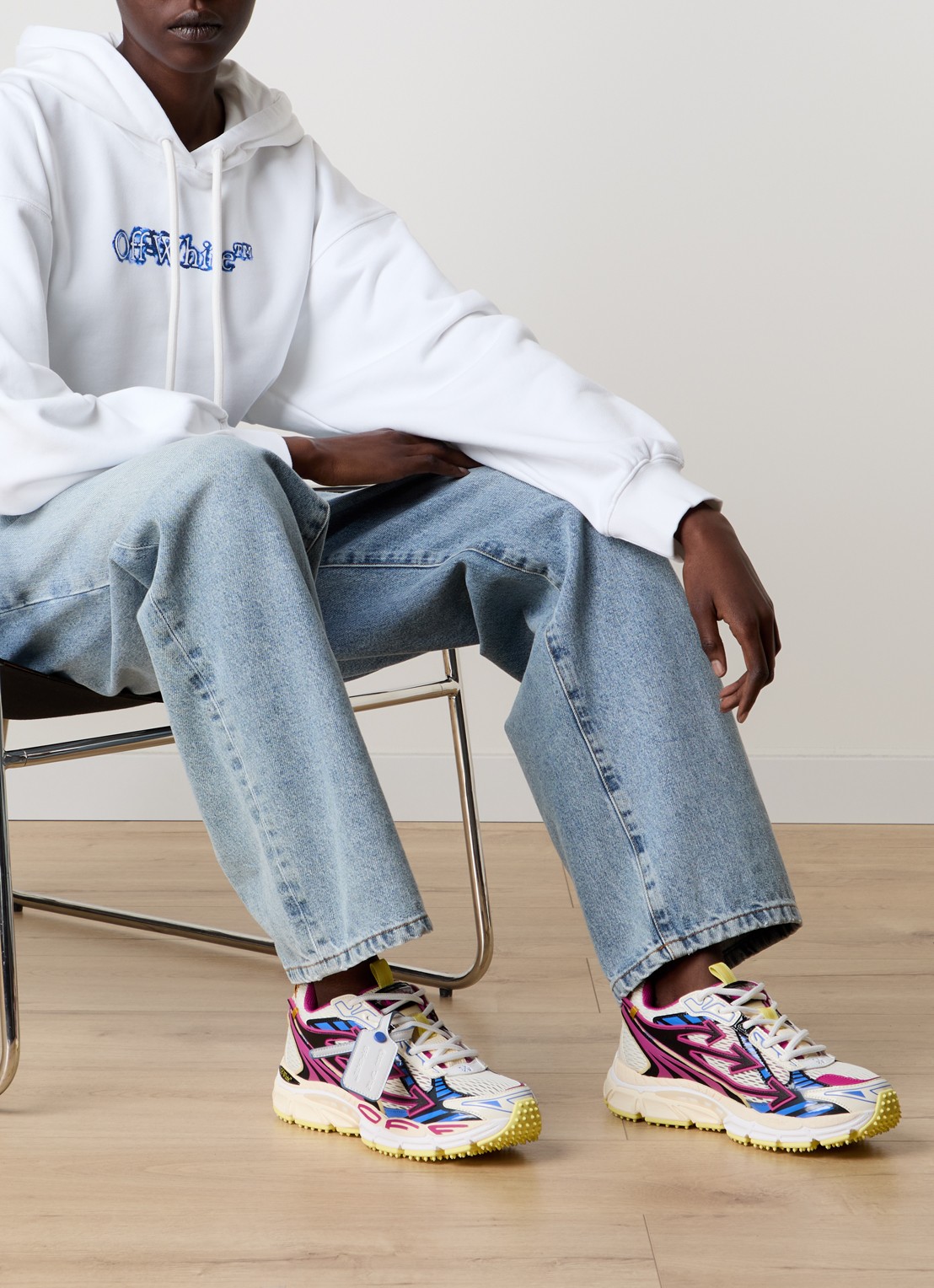 Off-White Be Right Back sneaker met mesh details - voorkant 3 fuchsia