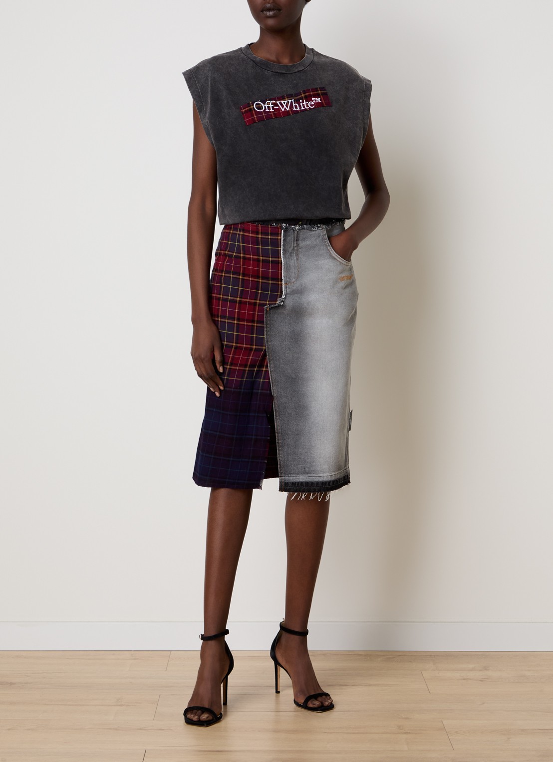 Off-White Check T-shirt met logo - voorkant 5 antraciet