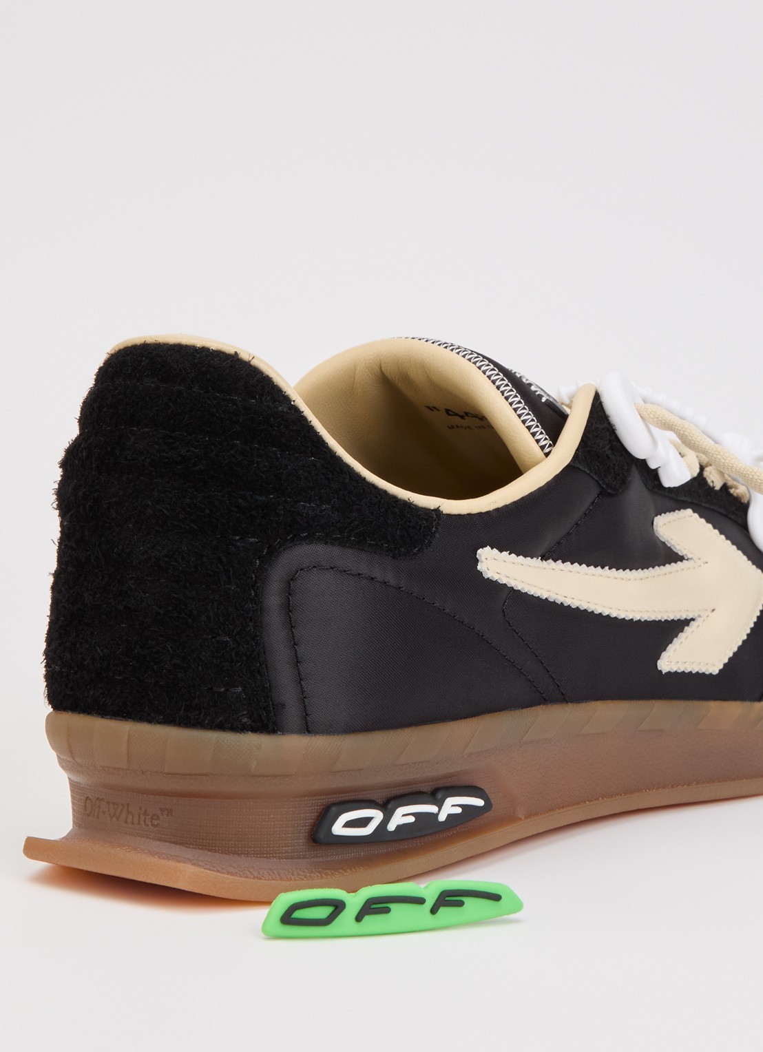 Off-White End Of Play sneaker met details van leer en suède - detail 6 zwart