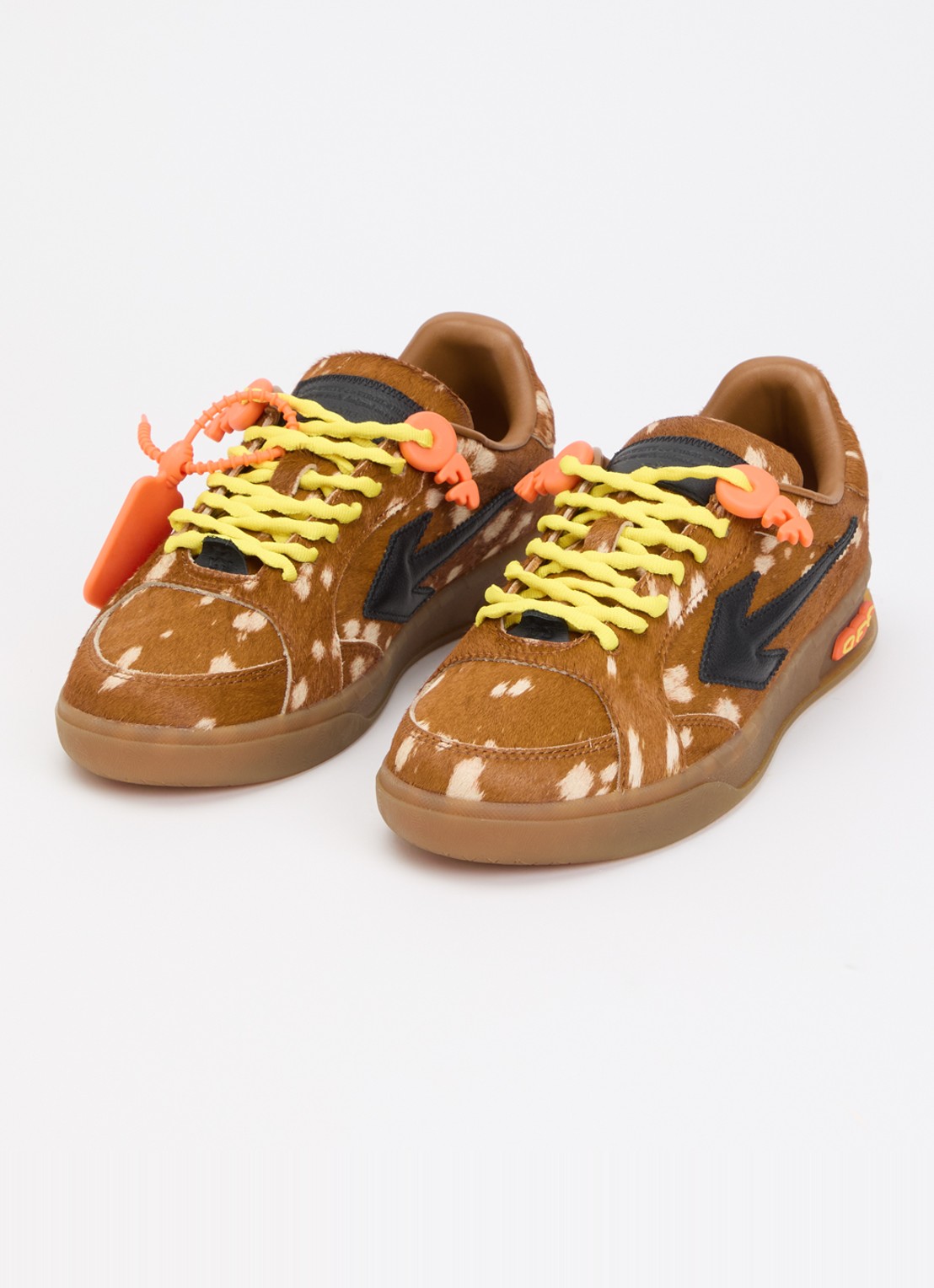 Off-White End Of Play sneaker van leer met ponyhair - detail 3 bruin