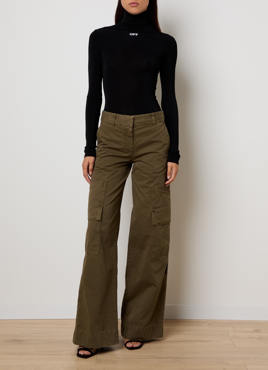 Off-White High waist loose fit broek met opgestikte zakken - voorkant 5 mosgroen