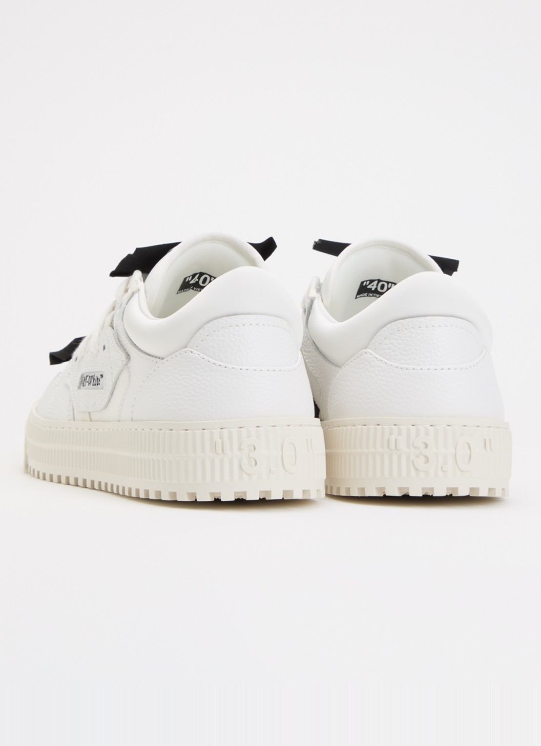 Off-White Low Top 3.0 Off Court sneaker met details van leer - achterkant wit
