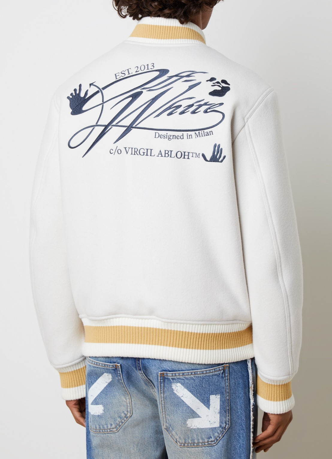 Off-White Script arrow jack in wolblend met backprint - detail gebroken wit