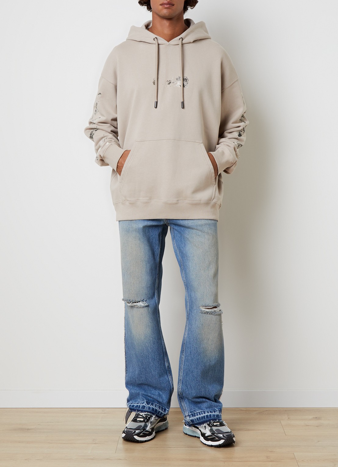 Off-White Spices arrow hoodie met logo- en backprint - voorkant 2 beige