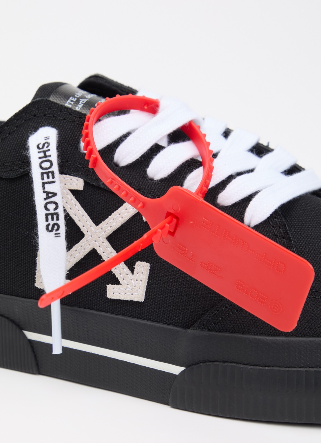 Off-White Vulcanized Low sneaker met logo - detail 6 zwart