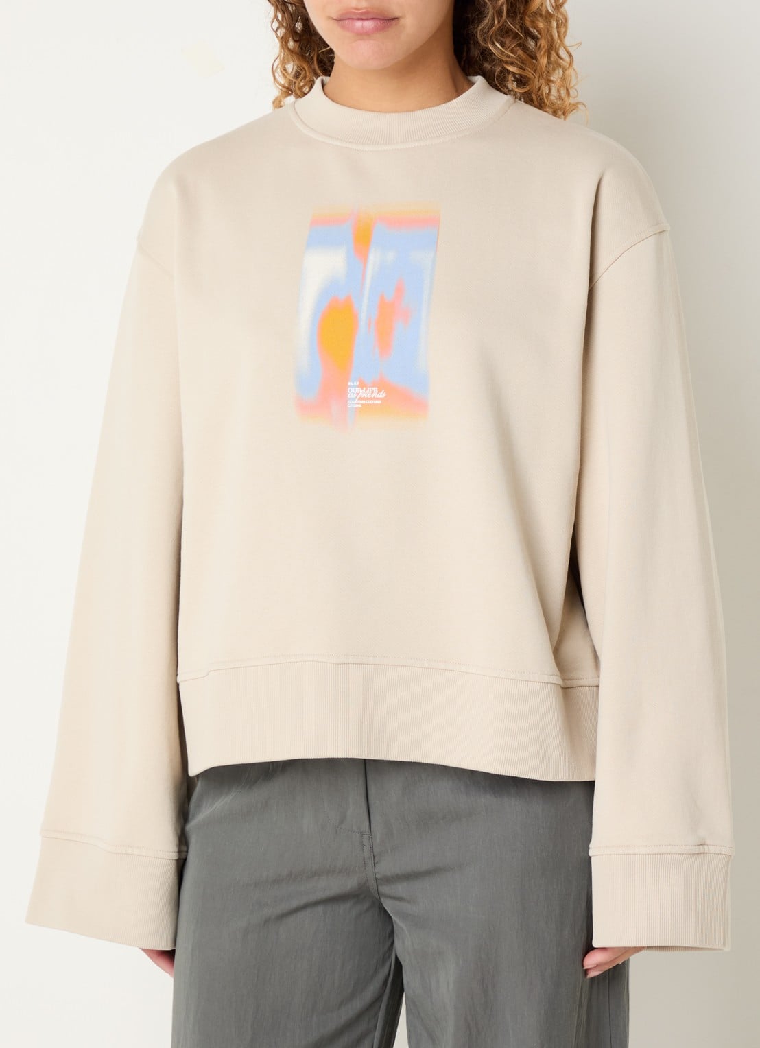OLAF Brushstroke sweater met print - detail 4 donkerbeige