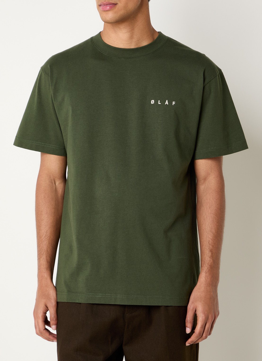 OLAF Doily Face T-shirt met logo- en backprint - achterkant legergroen