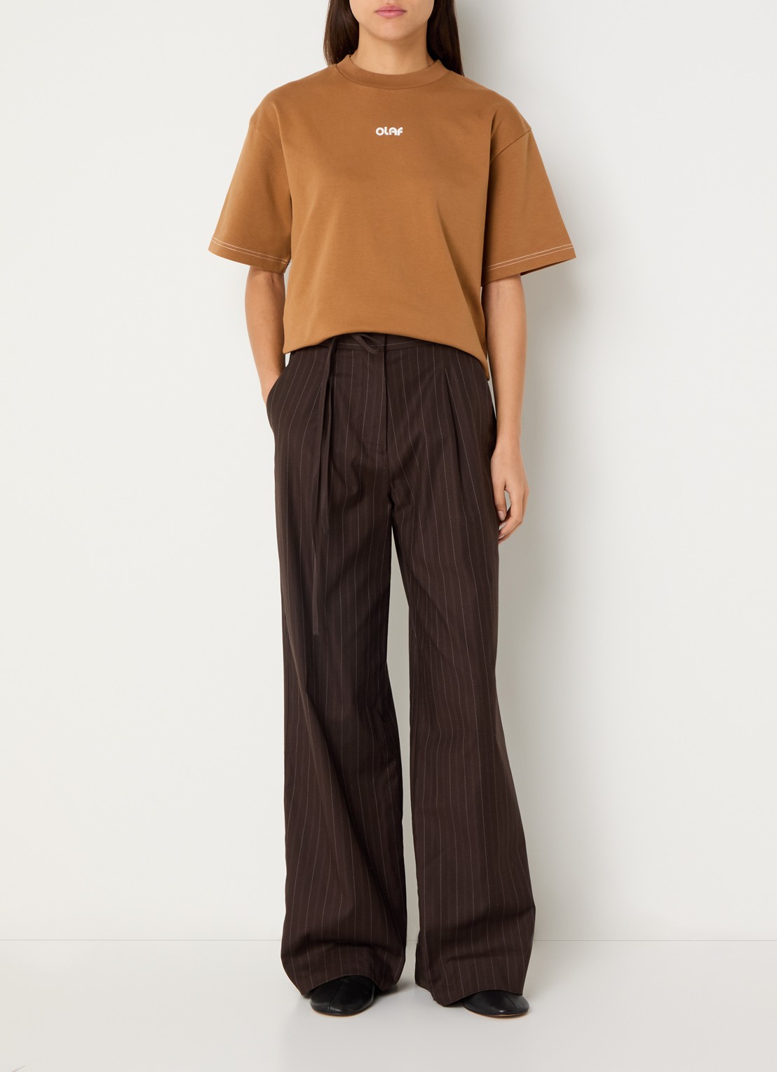 OLAF High waist wide fit pantalon met streepprint - voorkant 2 donkerbruin