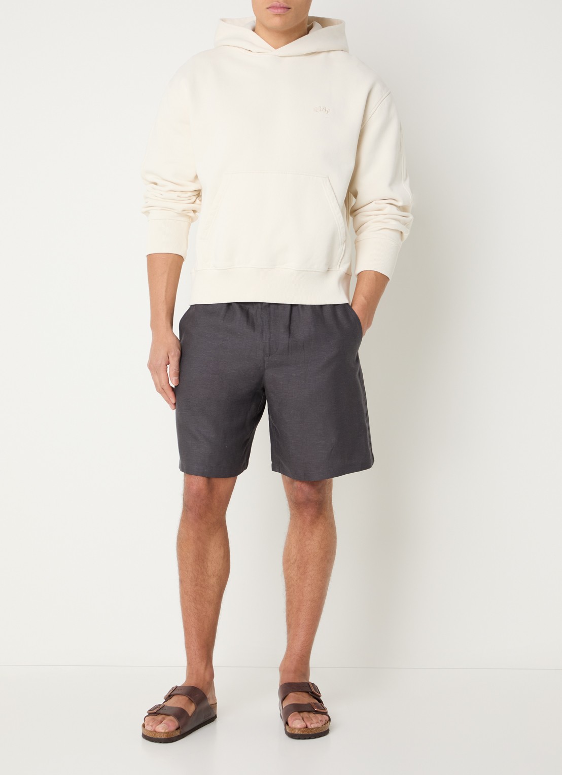 OLAF Hoodie met logo - voorkant 3 creme