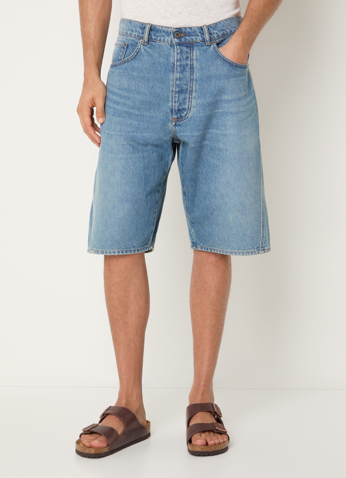 OLAF Loose fit korte broek van denim met medium wassing - detail indigo