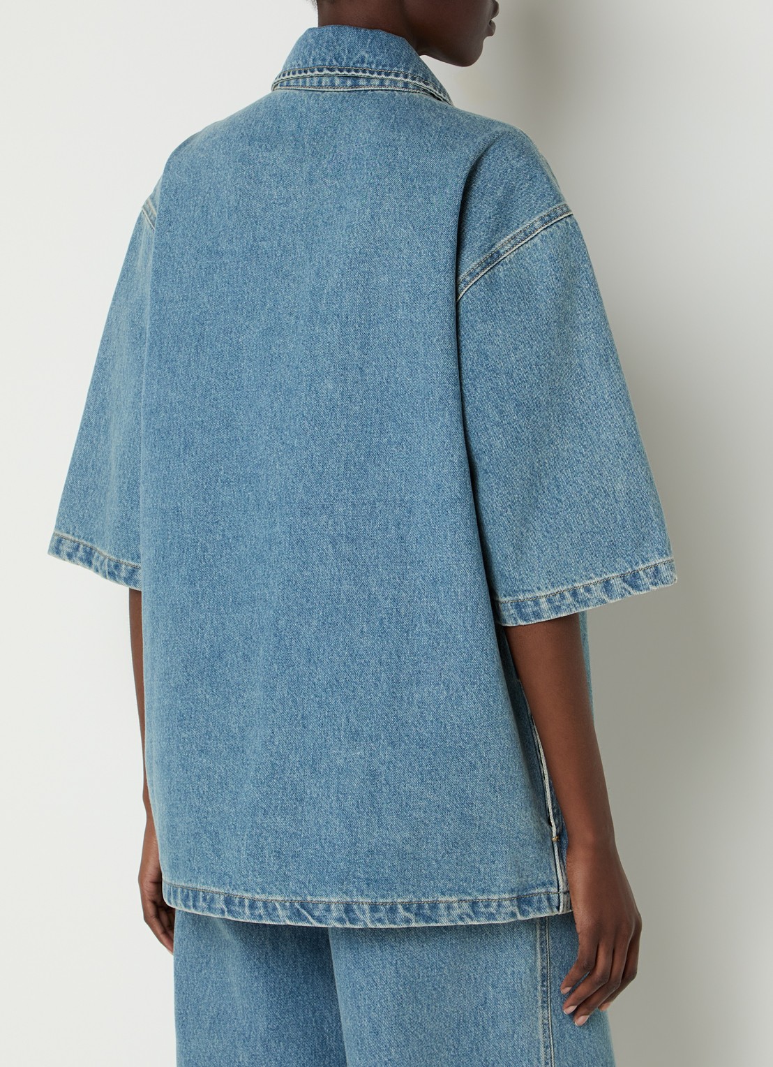 OLAF Oversized spijkerjas met medium wassing en borstzak - achterkant 4 indigo