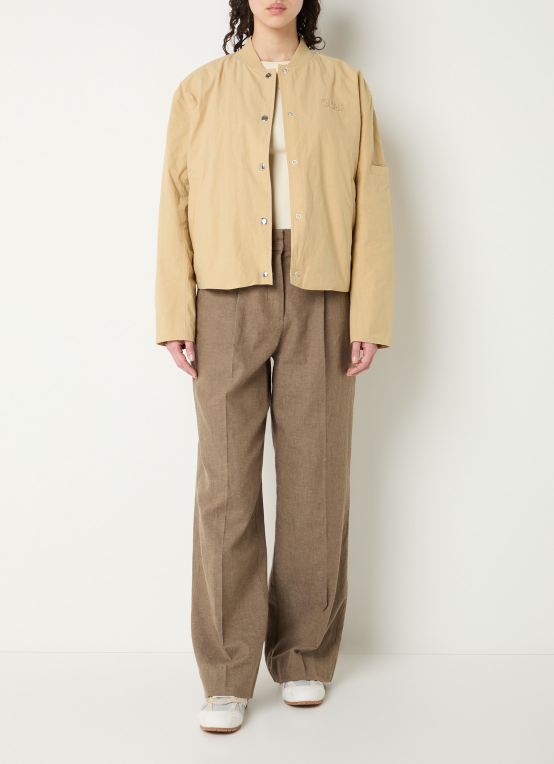 OLAF Retro jack met logo en steekzakken - voorkant 2 khaki