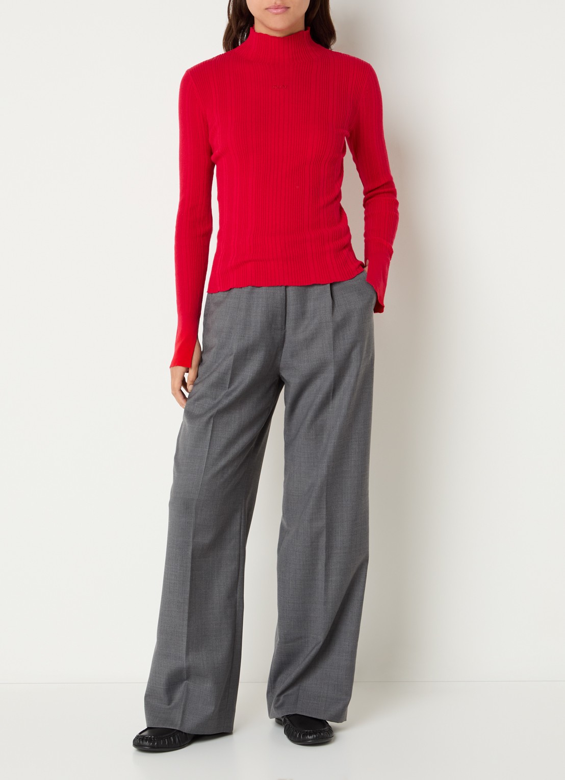 OLAF Ribgebreide pullover met ronde hals - voorkant 4 rood