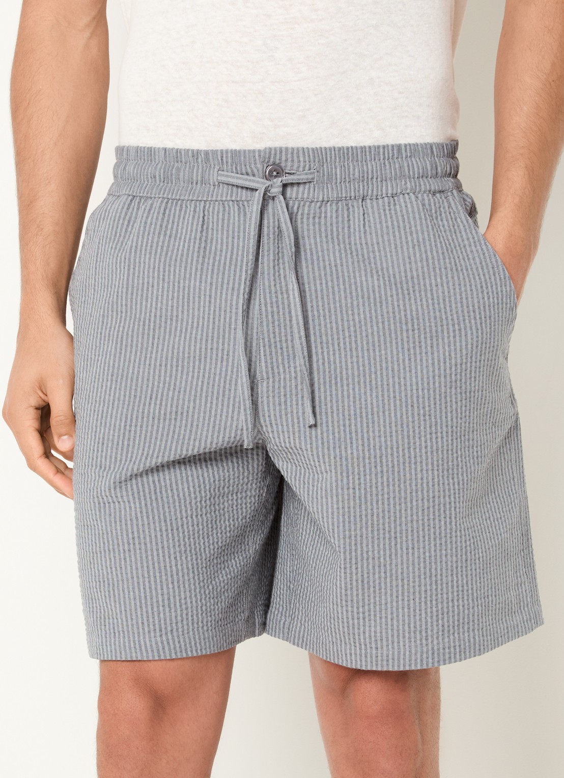 OLAF Seersucker midwaist loose fit korte broek met textuur - detail 3 grijs