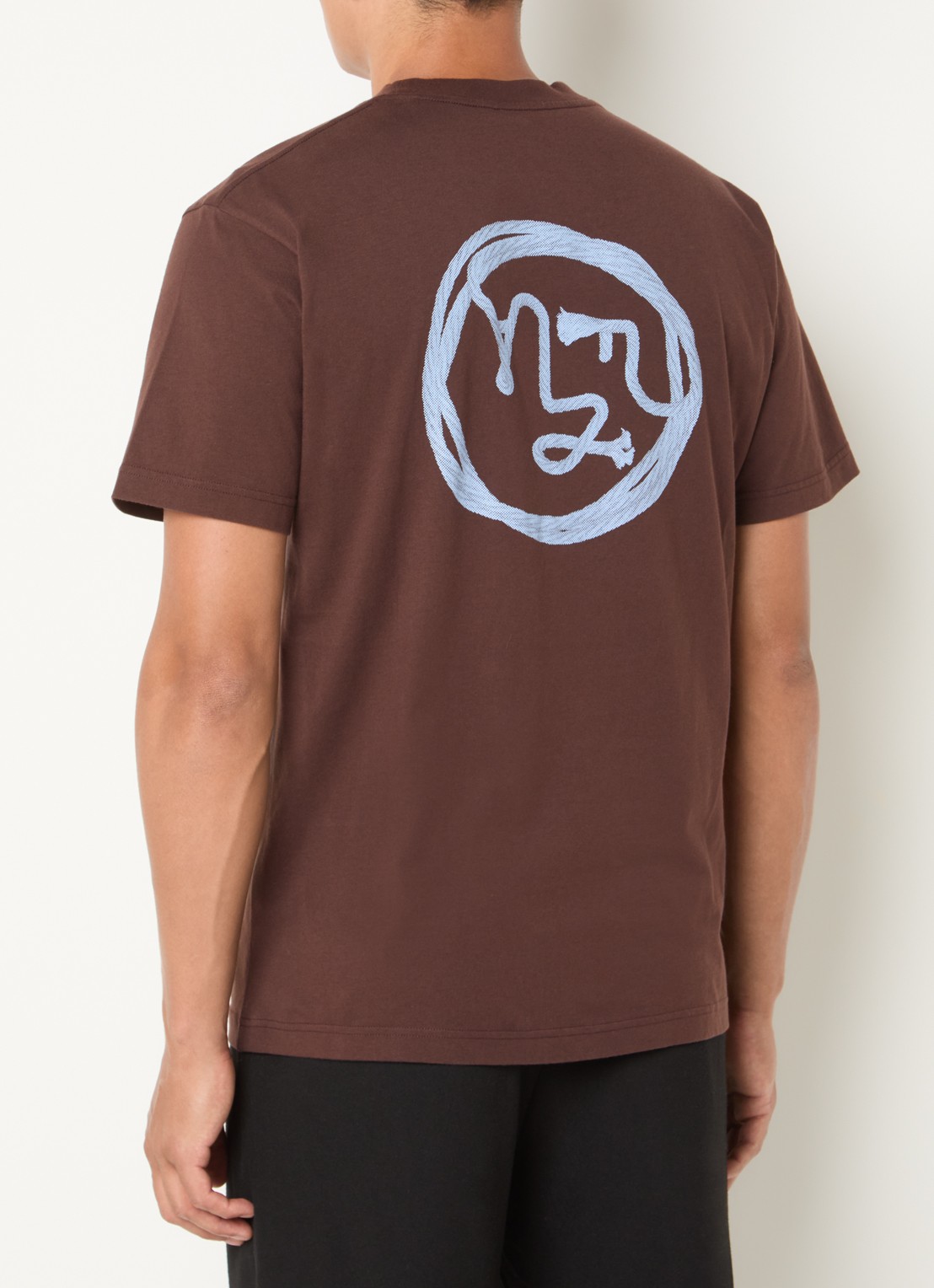 OLAF T-shirt met logo- en backprint - detail donkerbruin