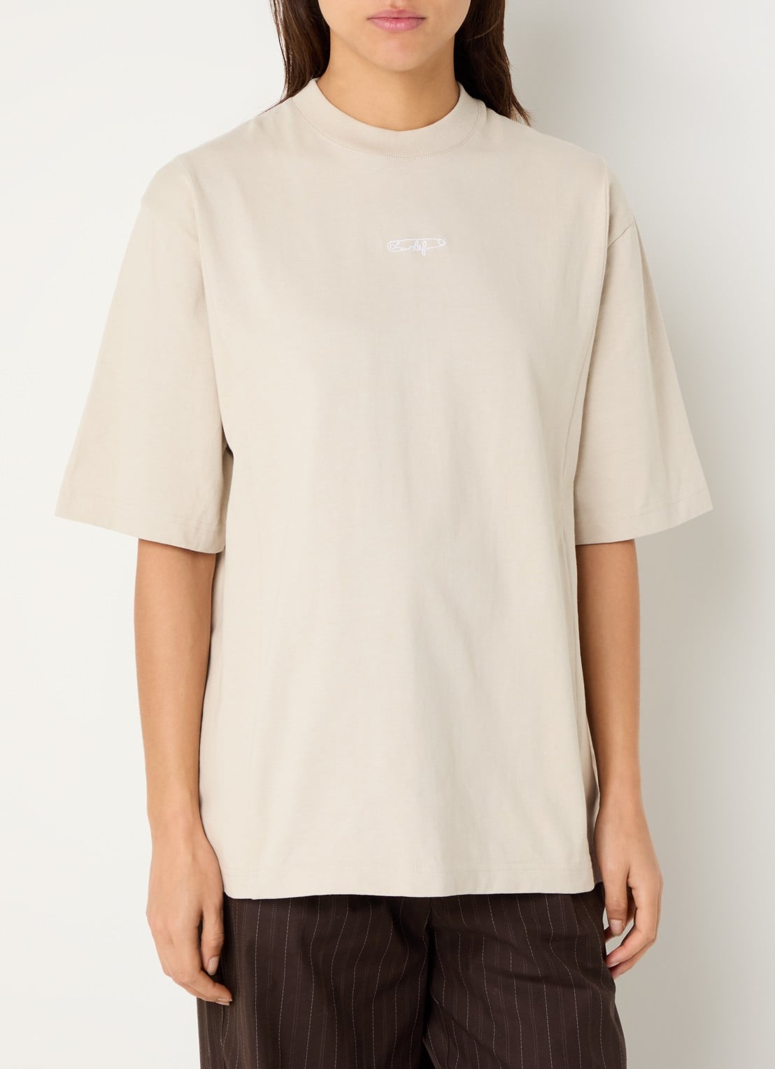 OLAF T-shirt met logo - detail 4 beige