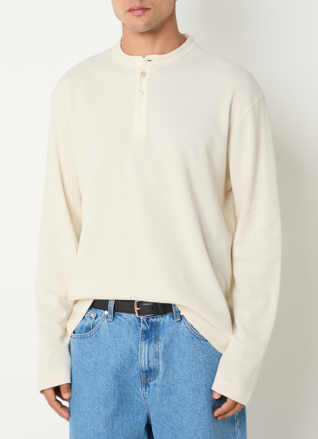 OLAF Waffle Henley long sleeve met structuur - detail 4 gebroken wit