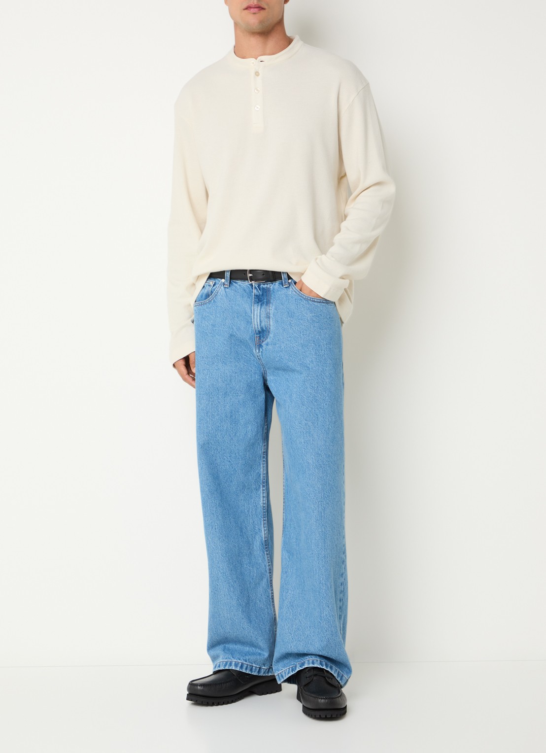 OLAF Waffle Henley long sleeve met structuur - voorkant 2 gebroken wit