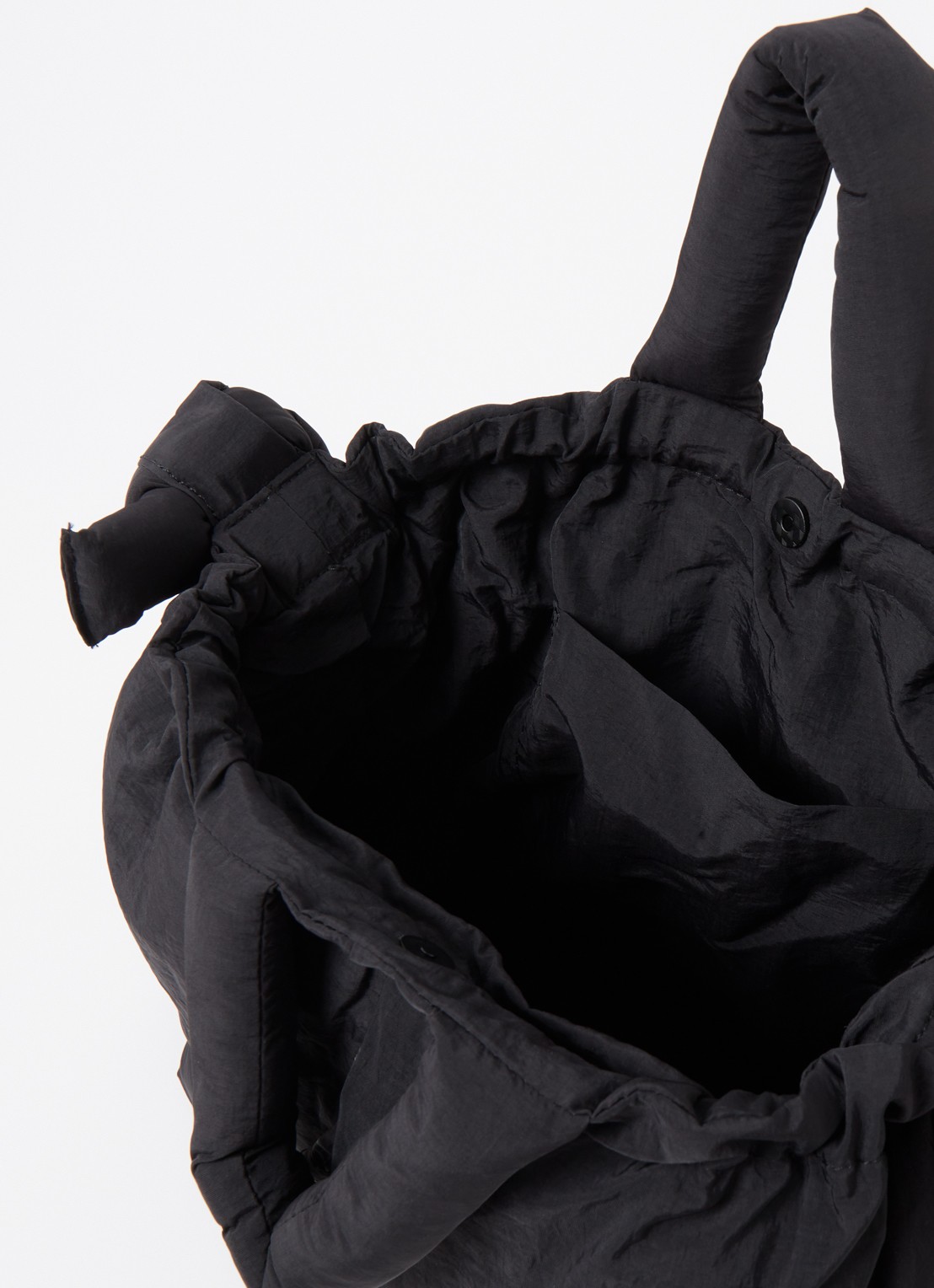 Ölend Ona gewatteerde crossbodytas  - detail zwart