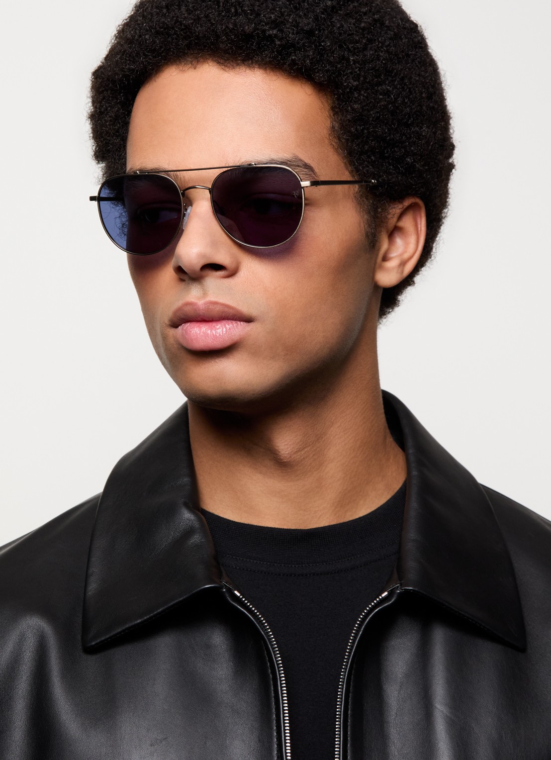 Oliver Peoples R-10 zonnebril OV1346S - voorkant 2 grijs